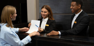 Conservare la fotocopia del documento negli hotel